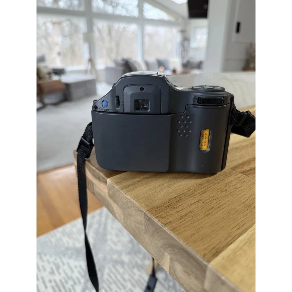 Olympus IS-10 Film Camera with 28-110mm Glass Aspherical AF Zoom Lens Flash
